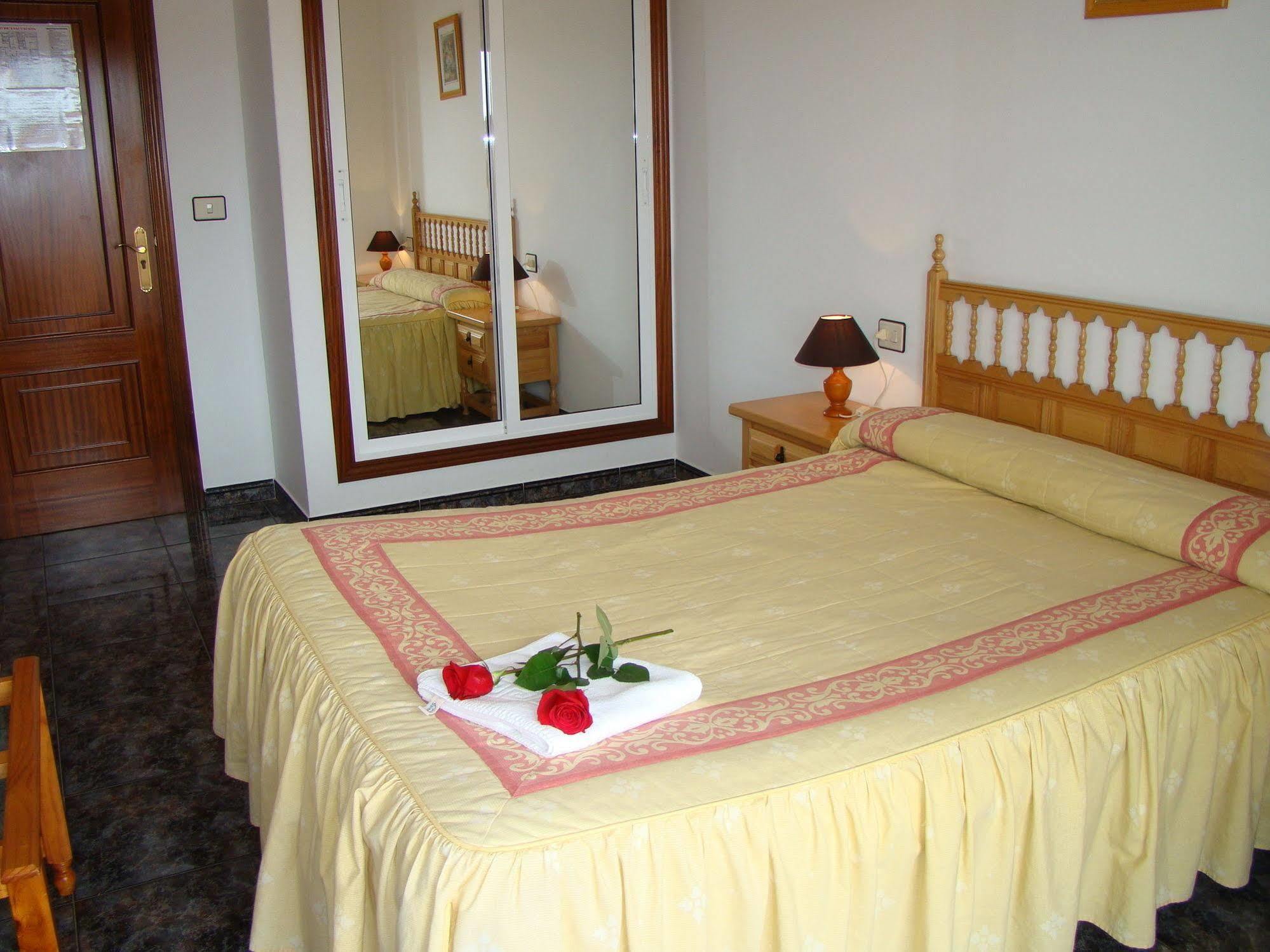 Hostal San Roque Portonovo Exteriör bild